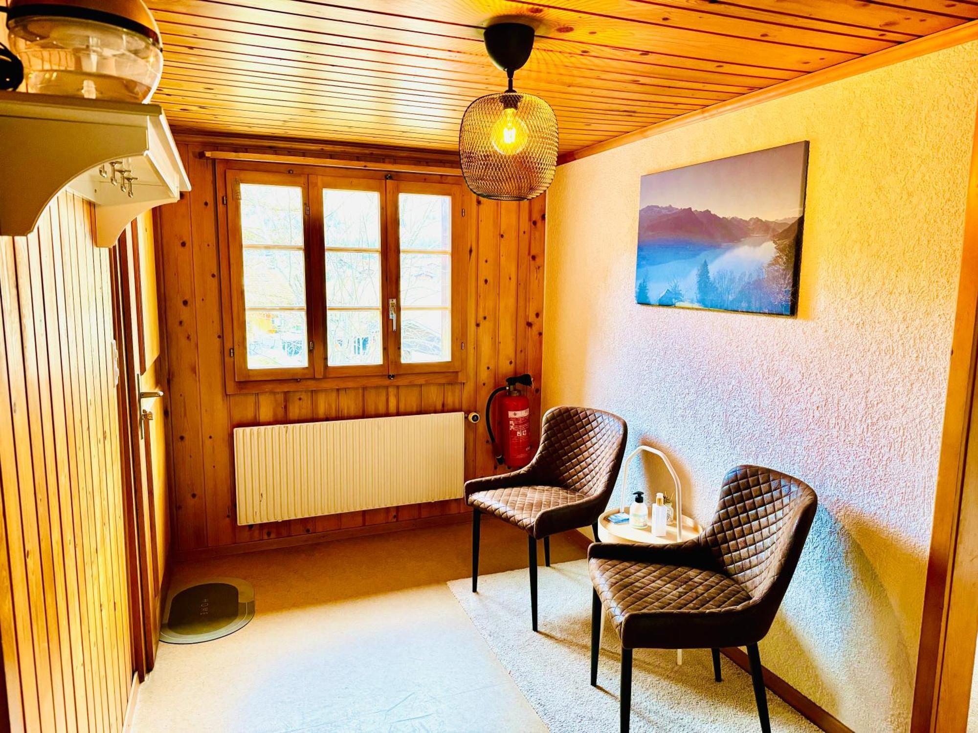 Cozy Apartment In Vintage House In Kandersteg Buitenkant foto