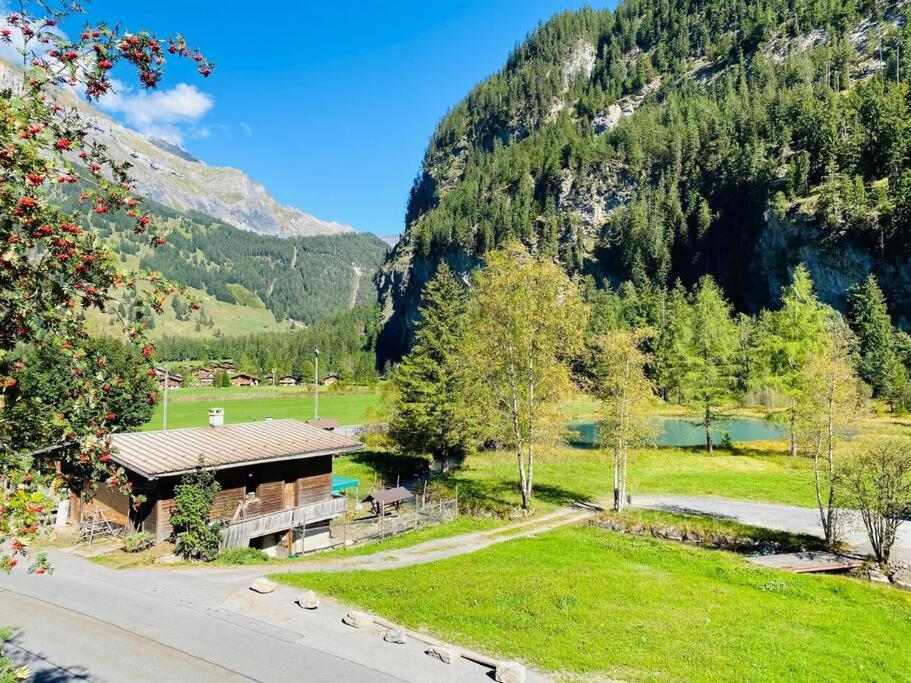 Cozy Apartment In Vintage House In Kandersteg Buitenkant foto