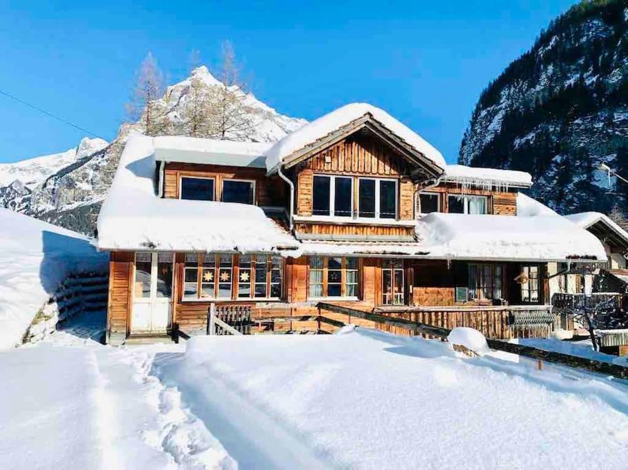 Cozy Apartment In Vintage House In Kandersteg Buitenkant foto