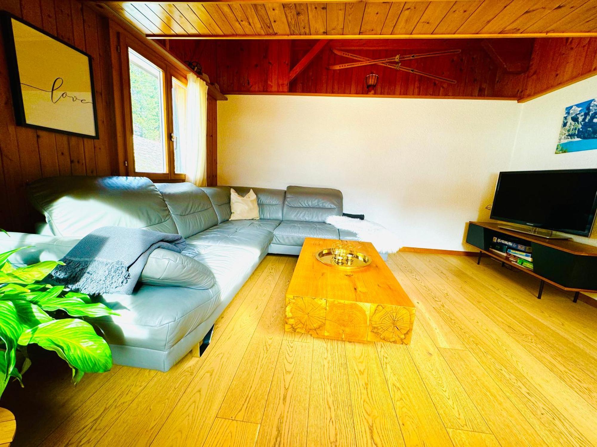 Cozy Apartment In Vintage House In Kandersteg Buitenkant foto
