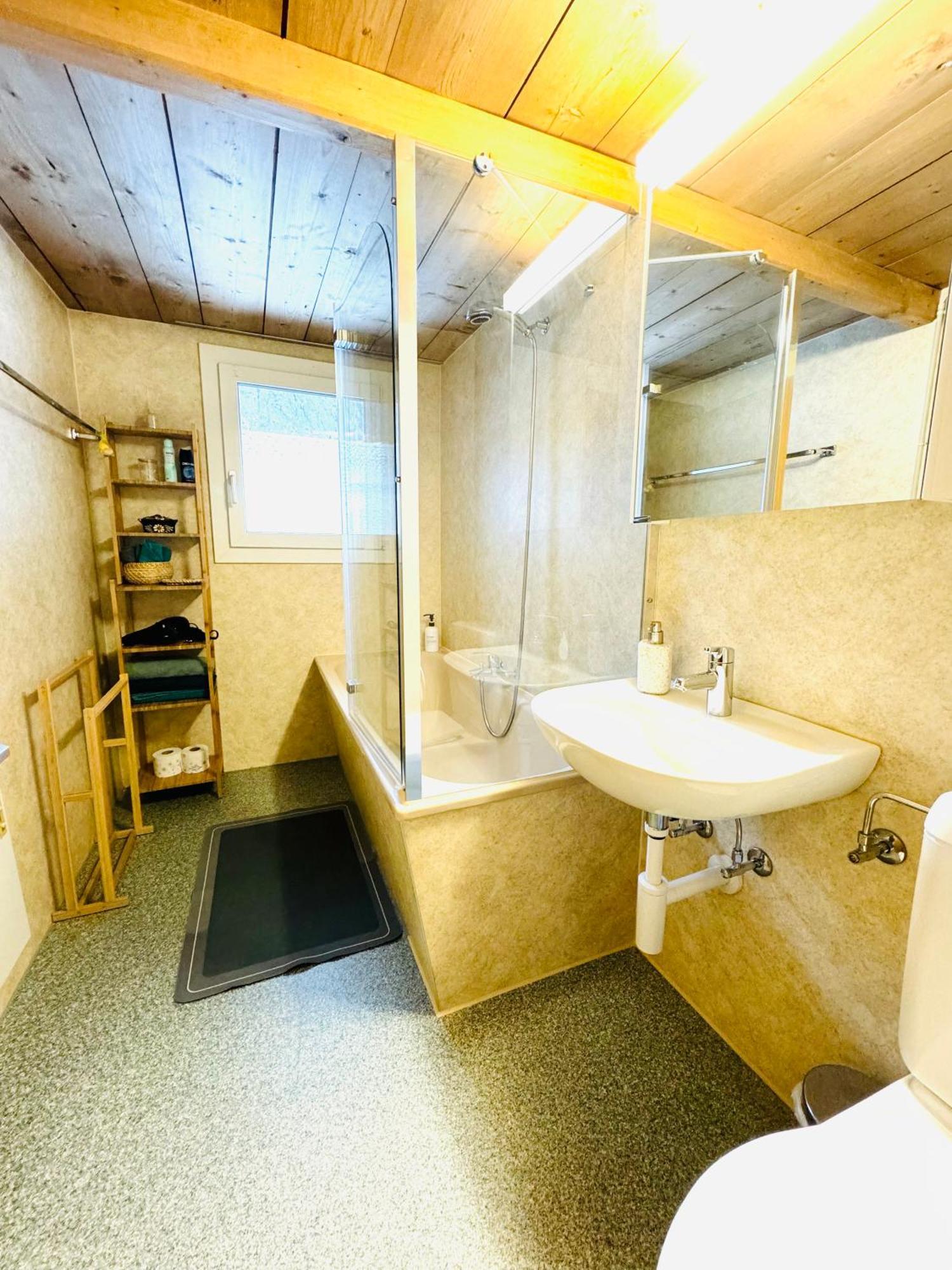 Cozy Apartment In Vintage House In Kandersteg Buitenkant foto