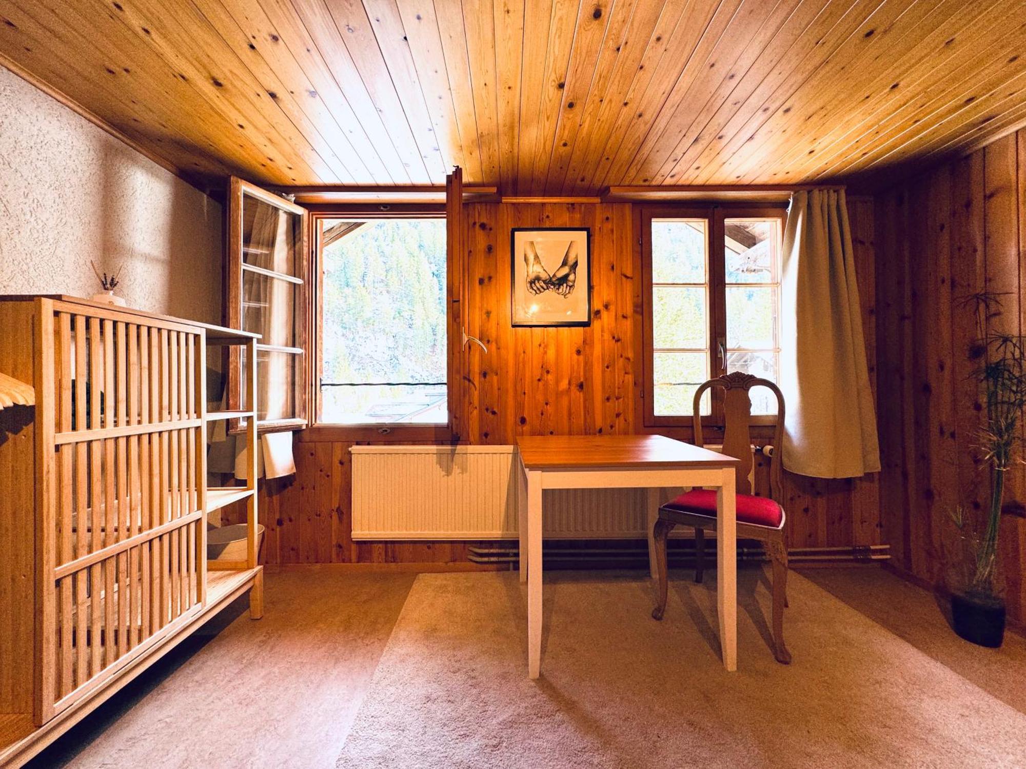 Cozy Apartment In Vintage House In Kandersteg Buitenkant foto